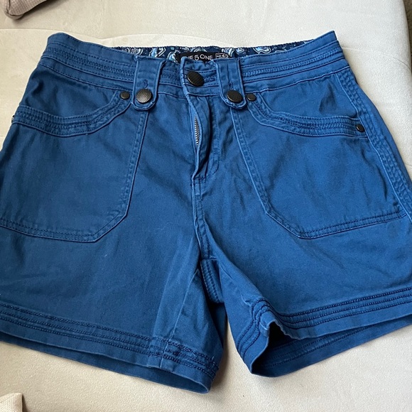 one 5 one Pants - one 5 one Women's Royal Blue Cotton  Shorts